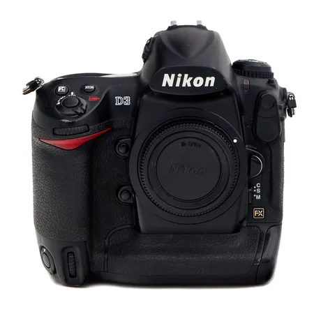 Järjestelmäkameran runko Nikon D3, mukana kantonauha. Paino: 0 g