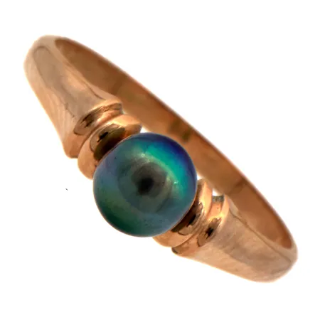 Helmisormus, koko 17¾, helmen Ø 5,6mm, viljelty helmi, 585br, Paino: 2,3 g