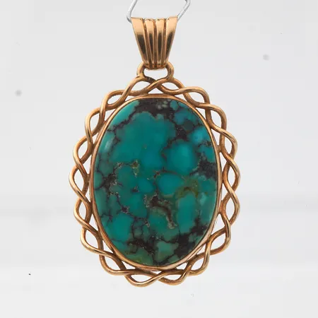 Kiviriipus, korkeus 33mm, vuodelta 1951, valmistajan leima A.T, 750br,  Paino: 5,4 g