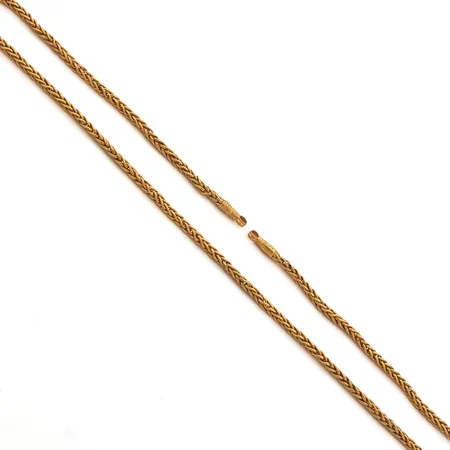 Kaulaketju, ei lukkoa, vääntymiä, pituus  57,5cm, leveys 3mm, 965,  Paino: 28,6 g