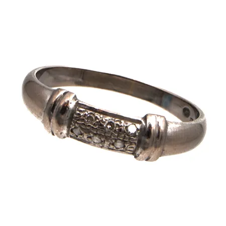 Timanttisormus, 6xn.0.005ct, koko 17½, 750 valkokulta,  Paino: 3 g