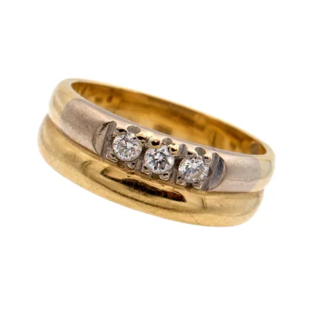 Timanttisormus 3xn0.05ct, koko 17, 585 kelta- ja valkokultaa, Paino: 5,4 g