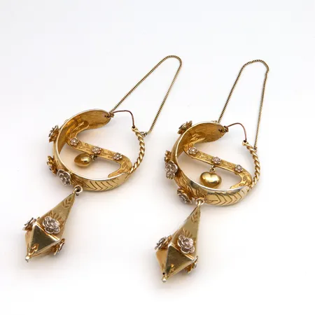 Kehäkorvakorut punteilla, kehän Ø 47mm, puntin korkeus 50mm, korvakorun koukku vaihdettu, 925br Paino: 77,4 g