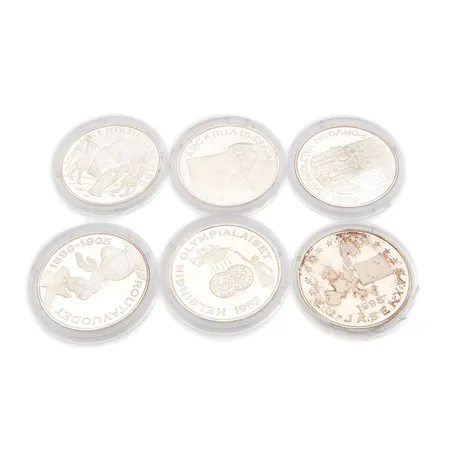 6 juhlarahaa Suomen Hopea-aarre kokoelmasta: Ristiretki 1155, ABC-Kiria 1543, Porvoon valtiopäivät 1809, Routavuodet 1899.1905, Helsingin olympialaiset 1952 ja EU-jäsenyys 1995, 925, Paino: 162,1 g