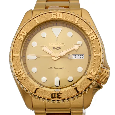 Teräsrannekello Seiko Sport Street, rungon Ø 41mm, SRPE74K1, 4R36-08E0, 24-kivinen, automaatti, rannekkeen pituus 180mm, alkuperäinen laatikko, 3 jatkopalaa ja ostokuitti Kultajousi 17.10.2022.