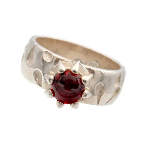 Granaattisormus Kalevala, Anna, koko 17, 925br, Paino: 6,8 g