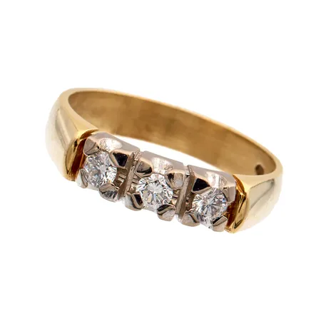 Timanttisormus 3xn.0.07ct, koko 16, leveys 4mm, 585,  Paino: 3,3 g