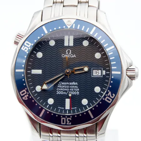 Teräsrannekello Omega Seamaster Professional Chronometer 300m/1000ft, automaatti, taulu Ø 41mm, rannekkeen pituus 200mm, pieniä käytöstä tulleita naarmuja teräsosissa, takuutodistuskuitti Lindroos, käyttöohje, takuukortti (tyhjä) ja alkuperäinen laatikko.