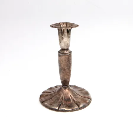 Kynttilänjalka, korkeus 13cm, 813br,  Paino: 138,2 g