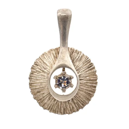 Kiviriipus Turun Hopea, korkeus 37mm, vuorikristalli, vuodelta 1981, 830br, Paino: 5,8 g