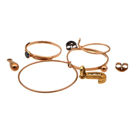 Kultakoruja, osa viallisia, 585br, Paino: 2,6 g