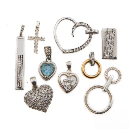 Yhdeksän riipusta, 925br, Paino: 22,1 g