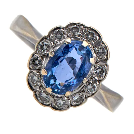 Kivisormus, koko 19, tekijänleima "L:ra", 750br valkokulta, Paino: 3,8 g