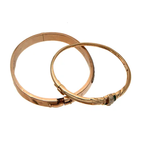 Kaksi viallista rannerengasta, 585br, Paino: 25,6 g