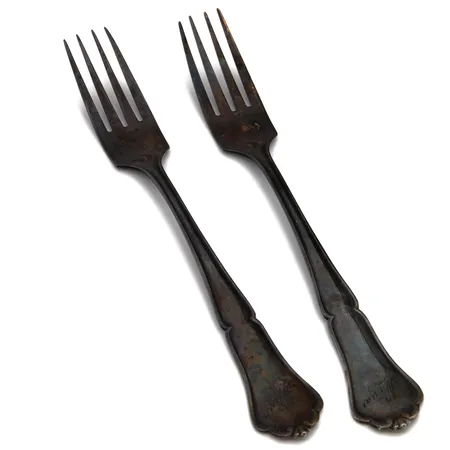 Kaksi ruokahaarukkaa, Chippendale, kaiverrettu, pituus 189mm, 830,  Paino: 84,9 g