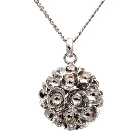 Kaulakoru, Kevät, design Liisa Vitali, ketjun pituus 46-51cm, riipuksen Ø 19mm, ketjussa käytön jälkiä, alkuperäinen laatikko, 925,  Paino: 7,6 g