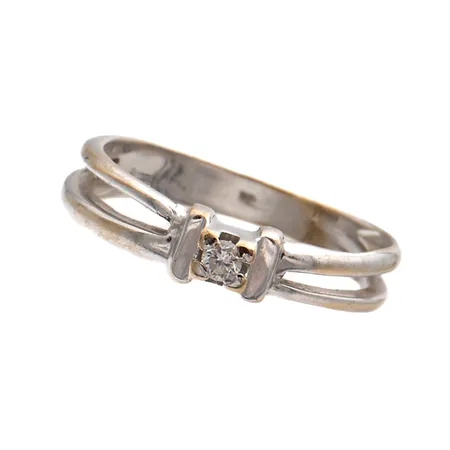 Timanttisormus 1xn0.04ct, koko 16½, 750 valkokultaa, Paino: 2,5 g