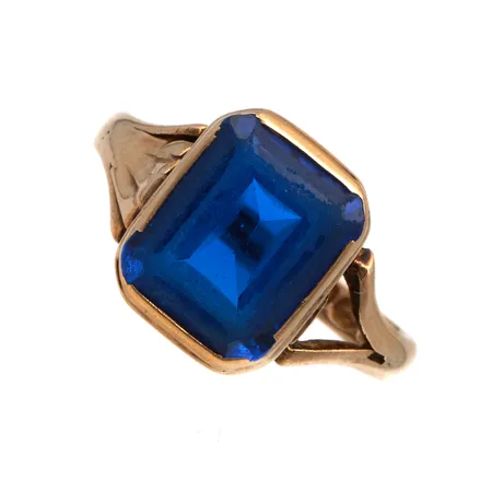 Viallinen kivisormus, kivessä kulmia, koko 17½, 585br, Paino: 3,6 g