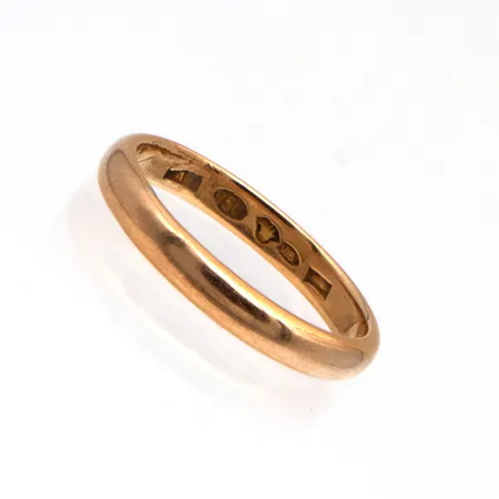 Sileä sormus, koko 19, 750,  Paino: 4,4 g