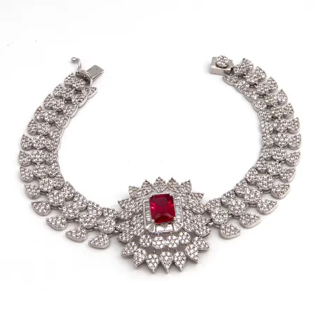 Kivirannekoru, pituus 185mm, 750br, valkokulta,  Paino: 28,9 g