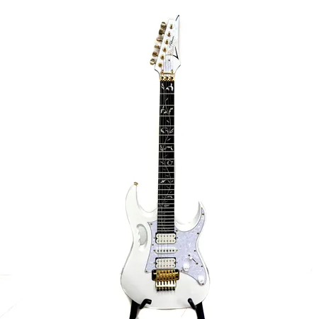 Sähkökitara Ibanez JEM7VP 1P-01, Premium J&M, I231114221, valmistettu Indonesiassa, pehmeä kantolaukku.   Ei lähetetä