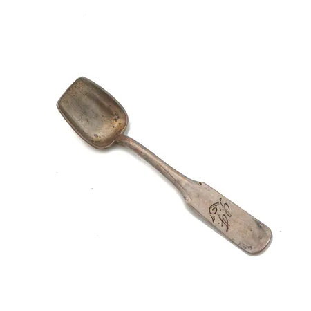 Suolalusikka, pituus 70mm, kaiverrettu, 813, Paino: 6,1 g