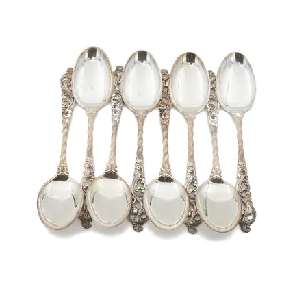 Kahdeksan ruokalusikkaa, pituus 18cm, 830, Paino: 255,3 g