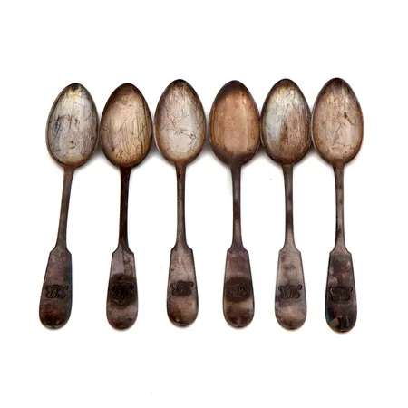 Kuusi kahvilusikkaa, kaiverrettu, pituus 115mm, 813,  Paino: 63,2 g