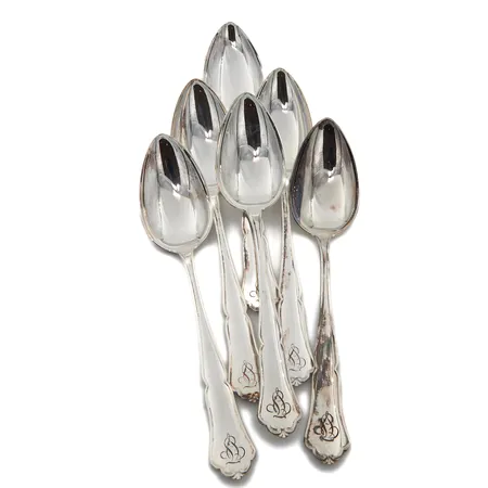 Kuusi ruokalusikkaa, kaiverrettuja, pituus 18,5cm, 830, Paino: 295 g