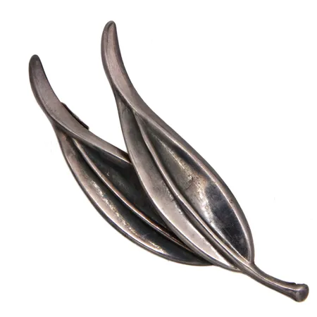 Rintaneula, pituus 65mm, vuodelta 1970, neula vääntynyt, 925,  Paino: 5,2 g