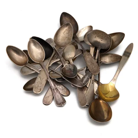 Pöytähopeaa, osa viallisia, Venäjä, 840-875,  Paino: 631,4 g