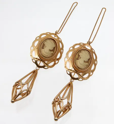 Kivikorvakorut punteilla, korkeus 105mm, 925br,  Paino: 42,1 g