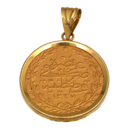 Kolikko-riipus, korkeus 34mm, kehys 585, kolikko 917,  Paino: 7,8 g