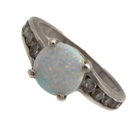 Kivisormus, koko 16¼, rungossa vääntymää, 925br,  Paino: 3 g