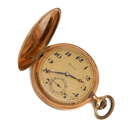 Kultataskukello Laverna, välikuori kultaa, kaiverrettu, Ø 52mm, 585br, Paino: 98,9 g