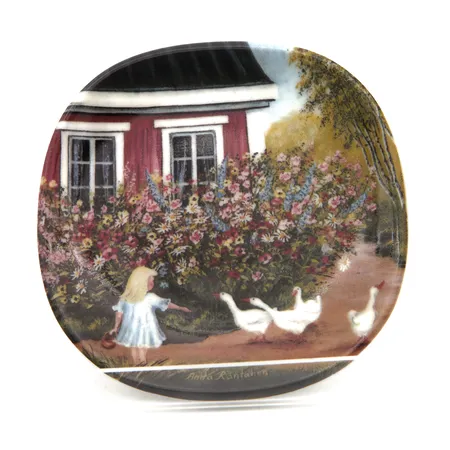 Seinälautanen, Arabia, Kotiseudun kesä, Anita Rantanen-Siewers, Ø 120mm