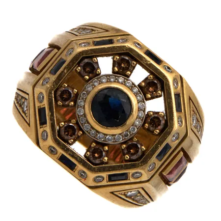 Kivisormus timanteilla 23x0.005ct ja 36xn.0.01ct-0.02ct, koko 21½, keskikivessä kulumaa, 750br,  Paino: 30 g