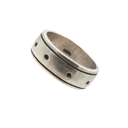 Kuvioitu sormus, koko 20¼, 925, Paino: 9,8 g