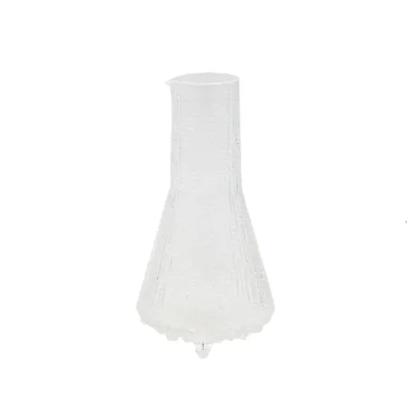 Karahvi Iittala, Ultima Thule, design Tapio Wirkkala, korkeus 150mm. Kaatimen yläreunassa pieni särö. Paino: 0 g