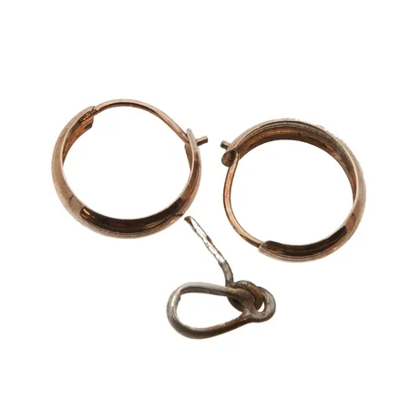 Korvarenkaat, Ø 12mm, 830, ja Viallinen korunosa 925, Paino: 0,7 g