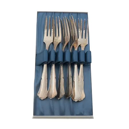 Kuusi leivoshaarukkaa, Chippendale, pituus 150mm, 830, Paino: 157,1 g