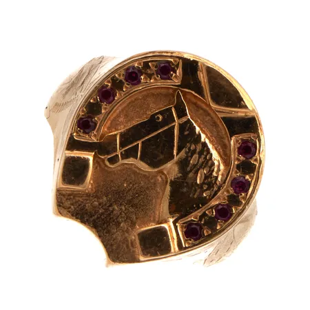 Kantasormus kivillä, kaiverrettu, koko 23½, 750br,  Paino: 63,4 g