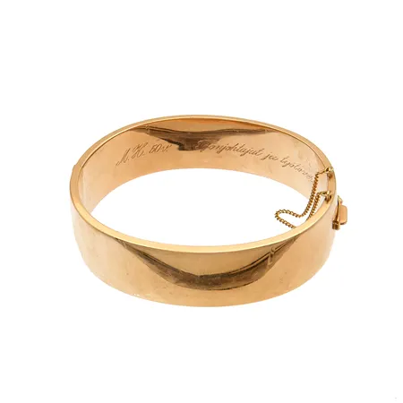 Rannerengas, Ø 65mm, leveys 18mm, kaiverrettu, tekijänleima Pekka Anttila, Helsinki 1962, käytön jälkiä, 585br, Paino: 35,3 g