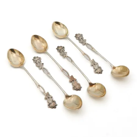 Kuusi kahvilusikkaa, kaiverrettu, pituus 12cm, 813, Paino: 61,8 g