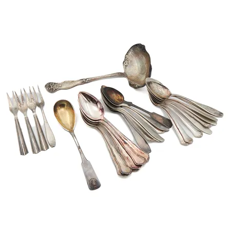 Pöytähopeaa 813-830 Paino: 454,3 g