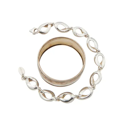 Viallista hopeaa, 813-925, Paino: 26,3 g