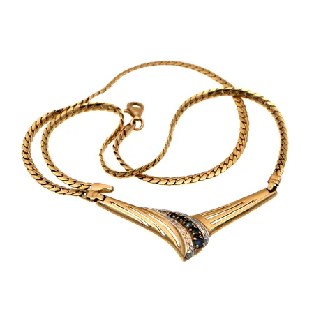 Viallinen kivikaulakoru, 585br,  Paino: 7,4 g