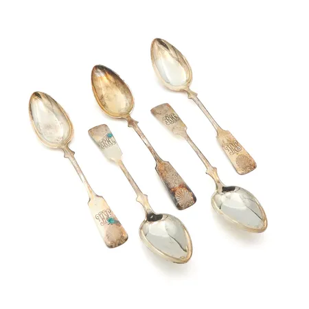 Viisi ruokalusikkaa, Musla, kaiverrettu, pituus 17cm, 813, Paino: 147 g