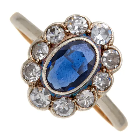 Diana-sormus timanteilla 10xn0.03-0.04ct, koko 16¼, 750br, Paino: 2,7 g