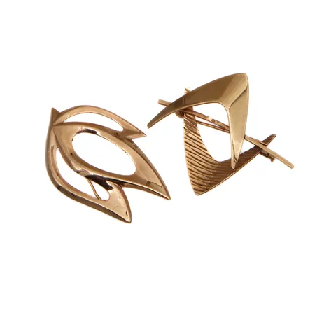 Kaksi viallista rintakorua, 585, Paino: 8,1 g